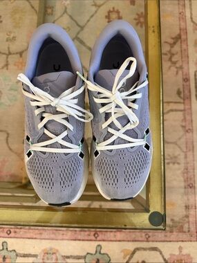 On Running Women's Lavender/White Lace-Up Running Shoes